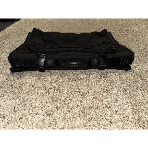 Tumi Trifold Garment Bag Ballistic Nylon Carry On Compact - Picture 6 of 16